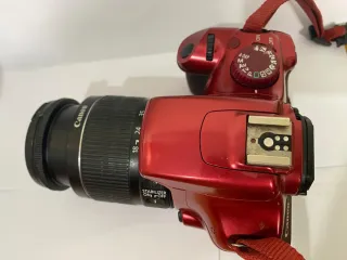 Cámara Canon EOS 1100D (enfoque defectuoso)