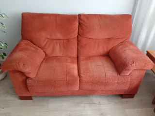 Sofá de 2 y 3 plazas muy cómodo