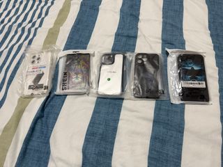 iPhone 14 Pro Max con parte posteriore rotta