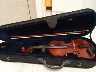 Violín 3/4 con funda y arco