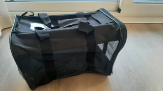 Lote camas y transportines para mascotas