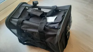 Lote camas y transportines para mascotas