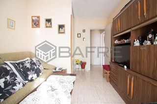 Piso en venta en Los Cármenes en Madrid