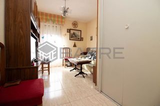 Piso en venta en Los Cármenes en Madrid