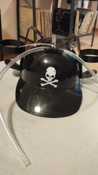 Casco Porta Cervezas Calavera