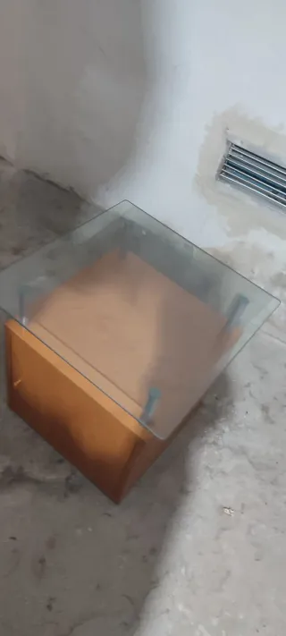 Mesa auxiliar madera y cristal