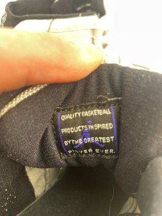 Nike Air Jordan 11 Retro Concord 38.5 (6Y)