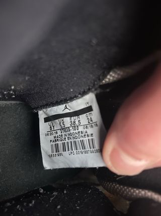 Nike Air Jordan 11 Retro Concord 38.5 (6Y)