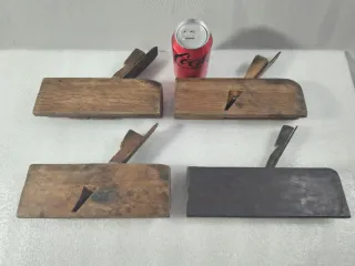 Antiguos cepillos de carpintero para molduras.