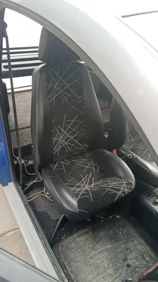 Coche sin carnet micro car mc2.precio poco negocia