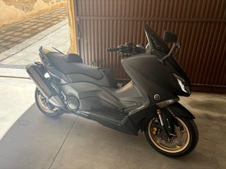 Yamaha TMAX 530 Iron Max