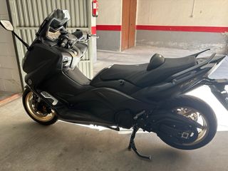Yamaha TMAX 530 Iron Max