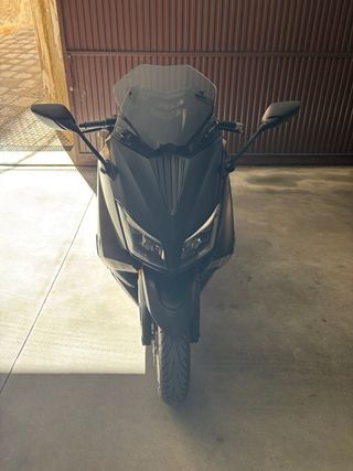 Yamaha TMAX 530 Iron Max