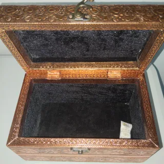 Caja decorativa latón y madera
