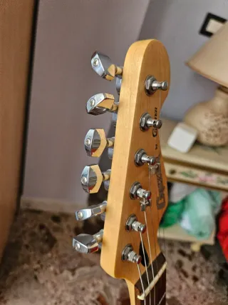 Chitarra Elettrica Cruzer by Crafter Stratocaster