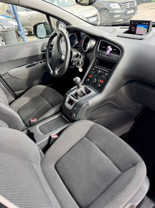 Peugeot 5008 2.0 HDi 7 plazas