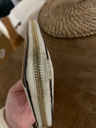 Cartera Michael Kors Blanca y Marrón