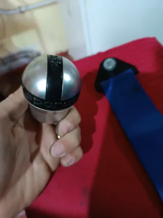 Cincha OMP azul y pomo Sparco