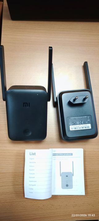 2 x Xiaomi Mi WiFi Extender AC1200