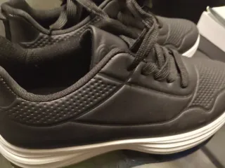 Zapatillas deportivas negras talla 40