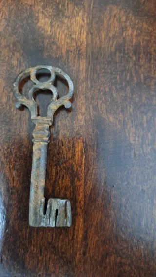 Llave antigua forja s. XVI-XVII