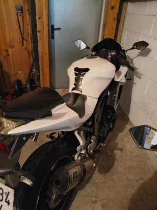 SOLO ESTE FIN DE SEMANA 950 euros Hyosung GT 650 -