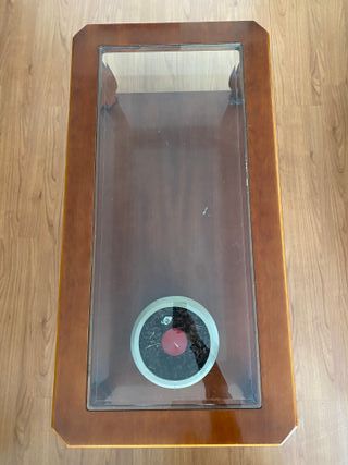 Mesita de comedor de madera y cristal