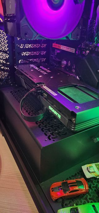 Gigabyte RTX 4060 Gaming OC 3 ventiladores