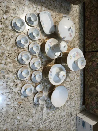 Vajilla clásica porcelana filo dorado