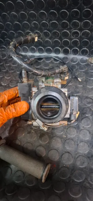 Cuerpo Inyeccion Husqvarna TE 310 2012