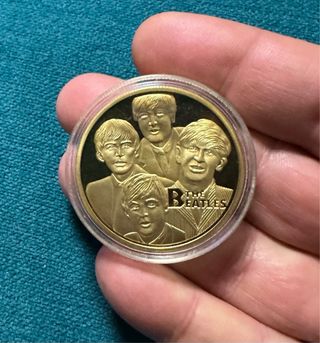 Moneda The Beatles, Baño Oro. Oficial