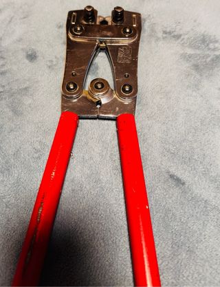 Crimpadora de terminales