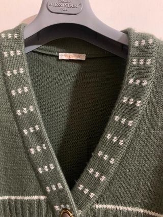 Cardigan verde bosco con dettagli bianchi Victoria