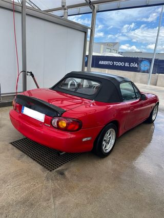 Mazda MX-5 1999