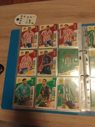 Lote 205 cromos Adrenalyn XL 2022-23