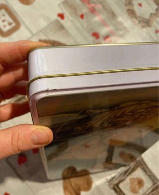 Scatola di latta La Vergine col Bambino