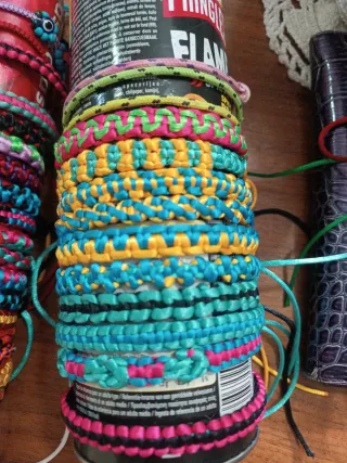 Pulseras hechas a mano, personalizadas