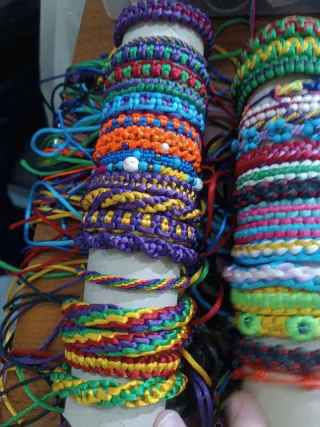 Pulseras hechas a mano, personalizadas