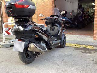 Peugeot Metropolis 400