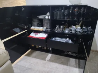 Mueble comedor diseño cristal y madera