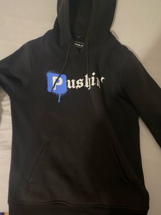 Sudadera Negra con Capucha y Cordones