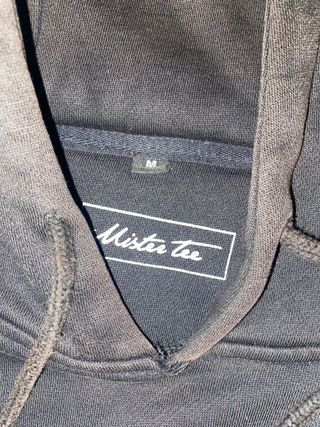 Sudadera Negra con Capucha y Cordones