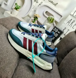 Adidas Deportivas Azul y Blanco