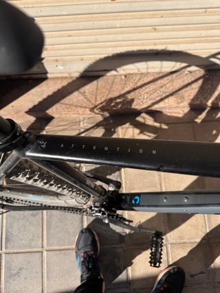 Bicicleta Cube 29 ATTENTION