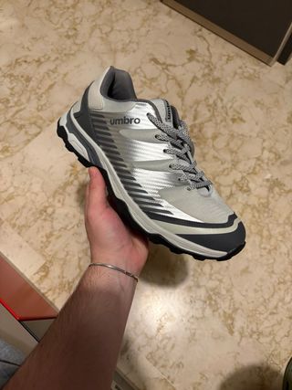 Zapatillas umbro (trekking, uso diario) talla 45