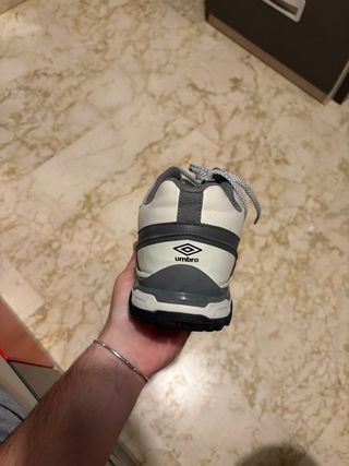 Zapatillas umbro (trekking, uso diario) talla 45