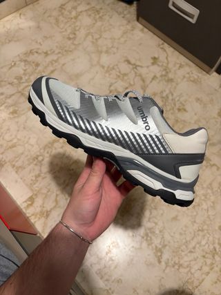 Zapatillas umbro (trekking, uso diario) talla 45