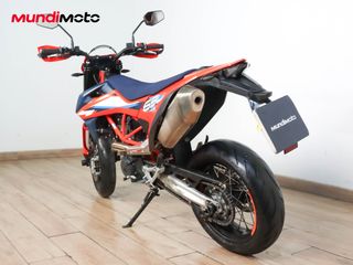 KTM 690 SUPERMOTO