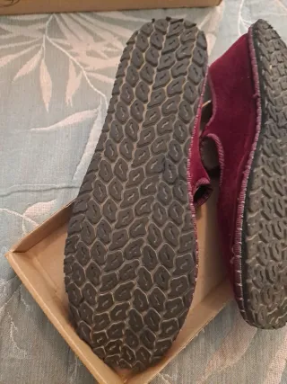 Merceditas terciopelo burdeos T.39