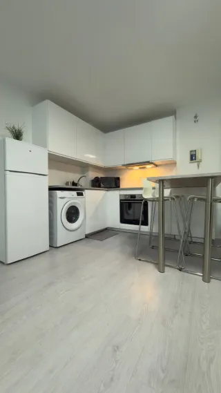 Cocina blanca alto brillo IKEA